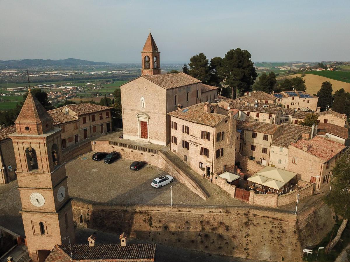 Albergo Diffuso Borgo Montemaggiore Montemaggiore al Metauro Exterior photo
